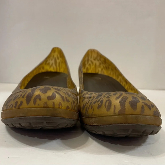 Crocs Carlisa Leopard Print Wedge Slip-on Shoes Size 8 - Picture 6 of 10